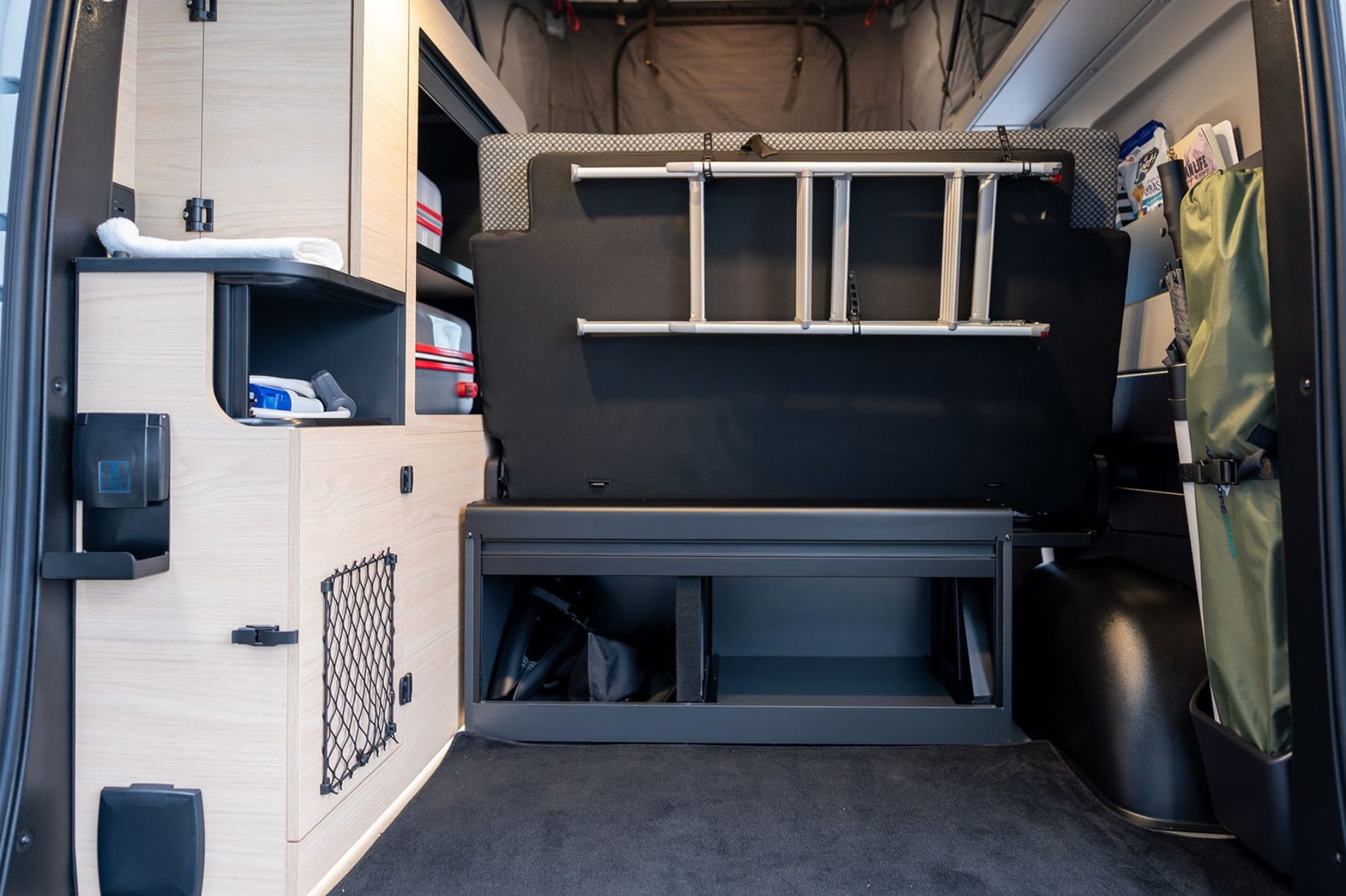 Flex 5 Confort foto campervan 5 zitplaatsen met verschuifbare zitbank