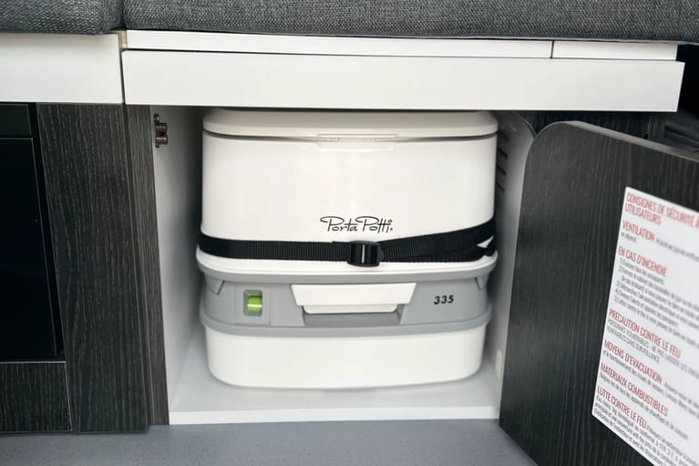 Flex Confort PLUS campervan 2 tot 4 zitplaatsen met toilet